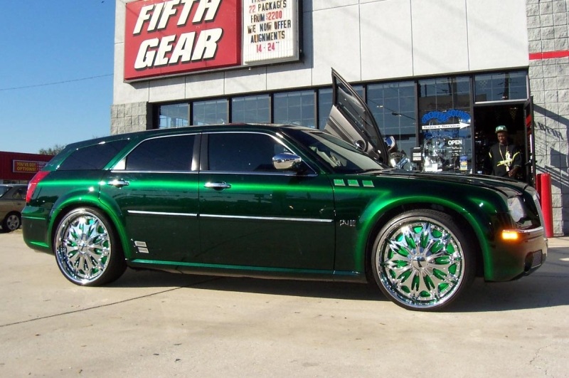 Dub mod. Додж Магнум Dub. Dodge Magnum srt8. Dodge Magnum donk car. Стиль Dub.